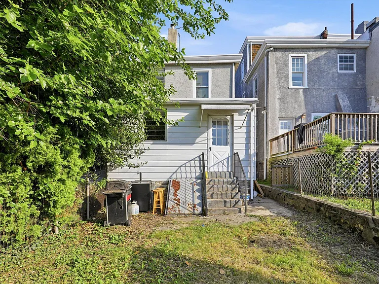 223 Wendover St — Photo 25