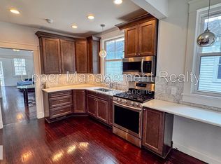 1530 Hillary St, New Orleans, LA 70118