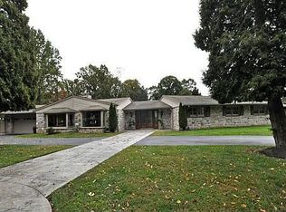 1047 Irvin Rd, Huntingdon Valley, PA 19006