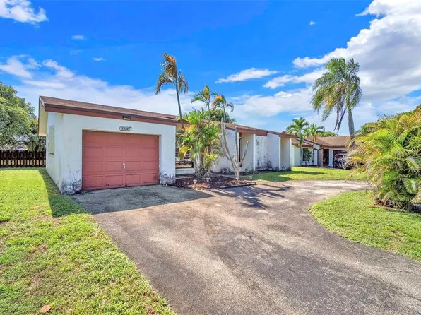 8510 Johnson St, Pembroke Pines, FL 33024