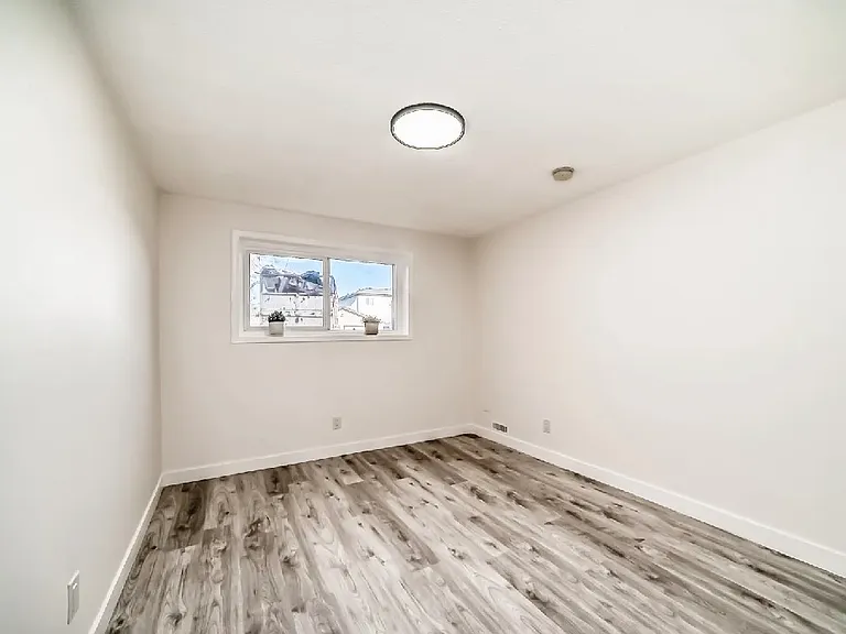 6508 S 34th Ave NW — Photo 5