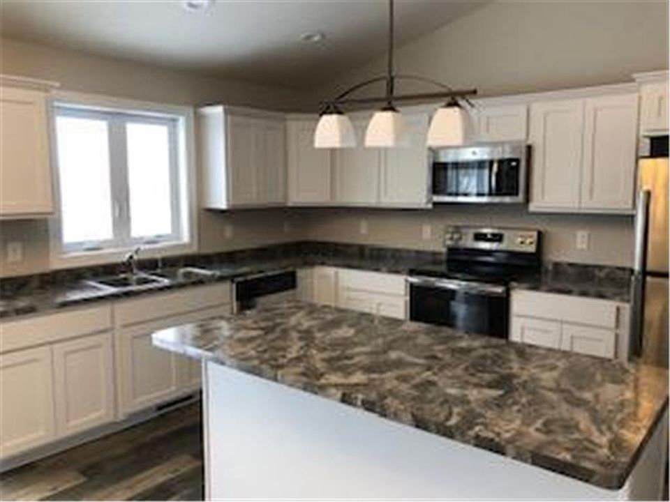 2nd image of 248 Aspen Dr