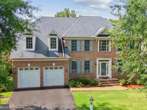 1951 Tanterra Ct, Woodbridge, VA 22191