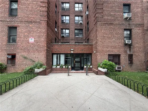 40 E 43rd St APT 1E, Brooklyn, NY 11203