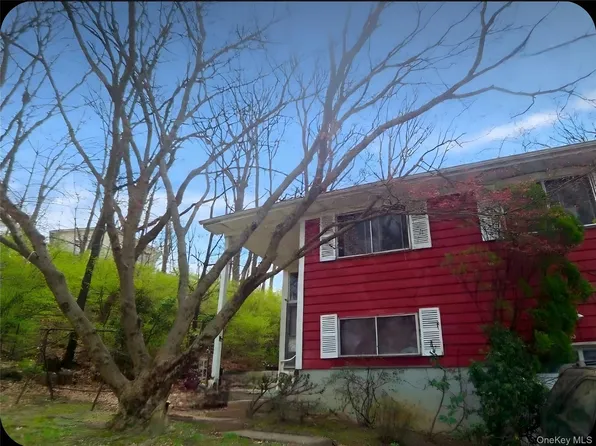 10 Teramar Way, White Plains, NY 10607