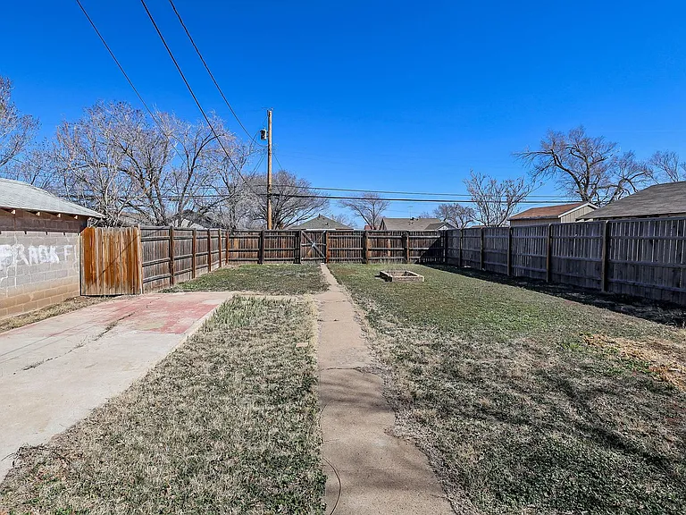 3905 S Tyler St — Photo 3