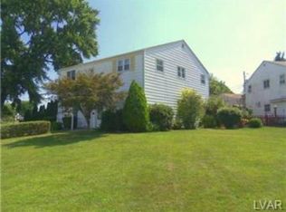 1573 Valley Rd, Bethlehem, PA 18018