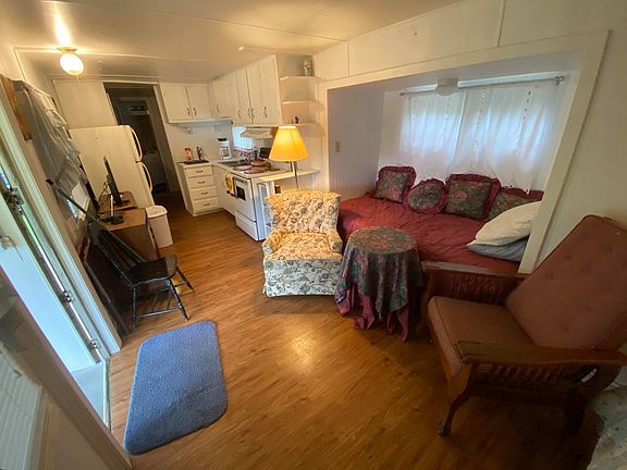 3rd image of 34 Drury Ln