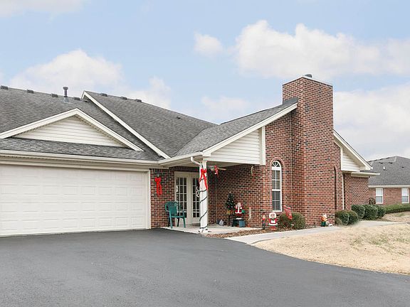 2nd image of 5210 Sand Wood Ln