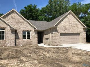 760 Deer Ridge Run, Bowling Green, OH 43402