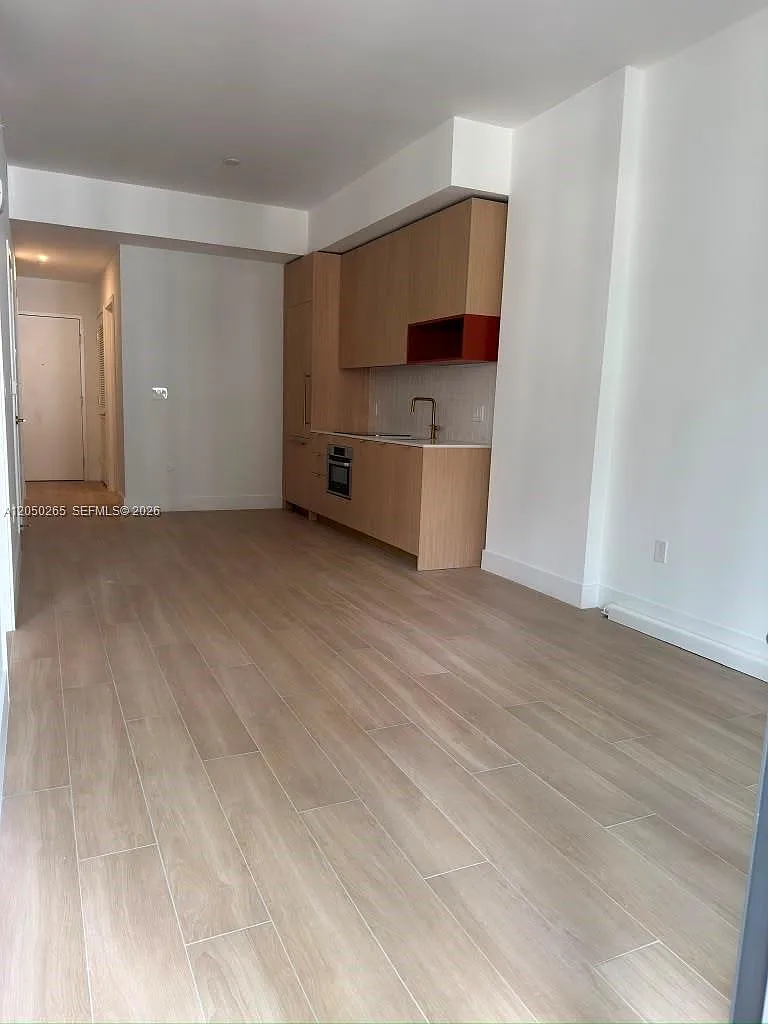 1 bed, 2.0 bath, $4,300 — Photo 2