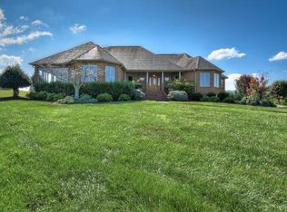 1236 Rice Cross Rd, Piney Flats, TN 37686