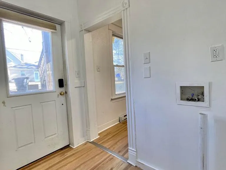 1028 N Webster Ave #1 — Photo 25