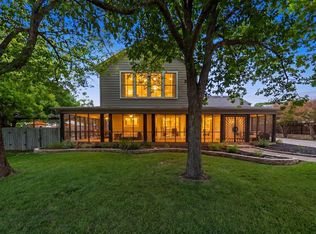 306 S Acorn St, Fredericksburg, TX 78624