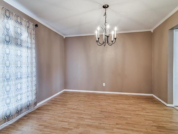 4th image of 3026 Flagstone Dr