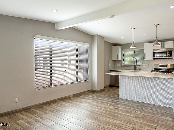2nd image of 4224 N 12th St Unit 201