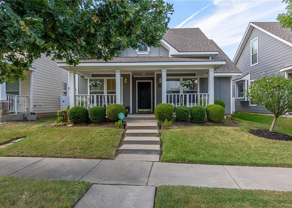 1st image of 9847 Walnut Hill Dr