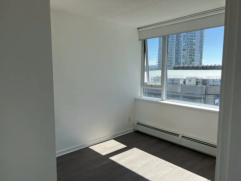 689 Abbott St #1607 — Photo 12