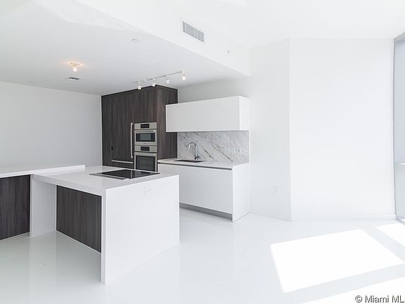 2nd image of 851 NE 1st Ave #1410