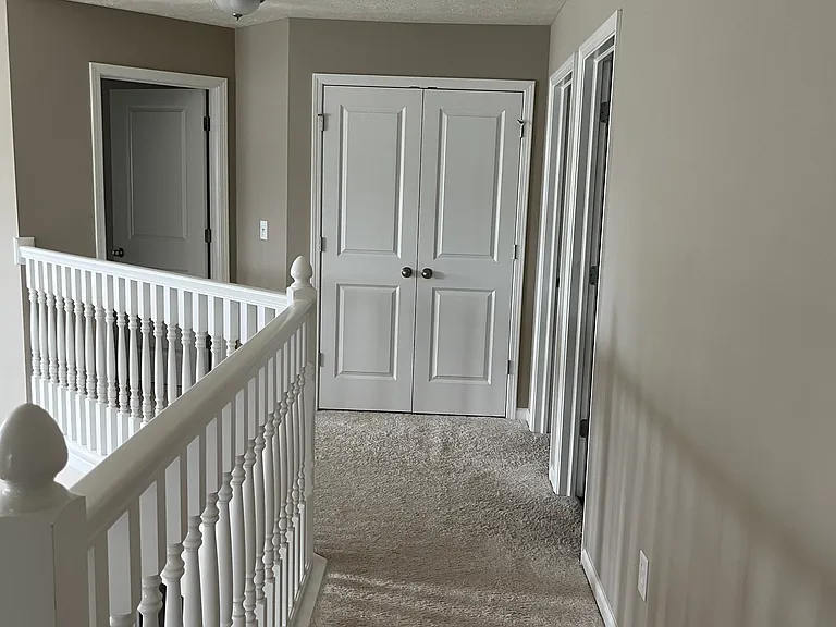 1873 Doncaster Dr — Photo 13