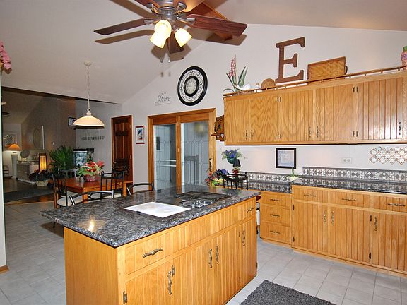 3rd image of 11626 Brookwood Dr