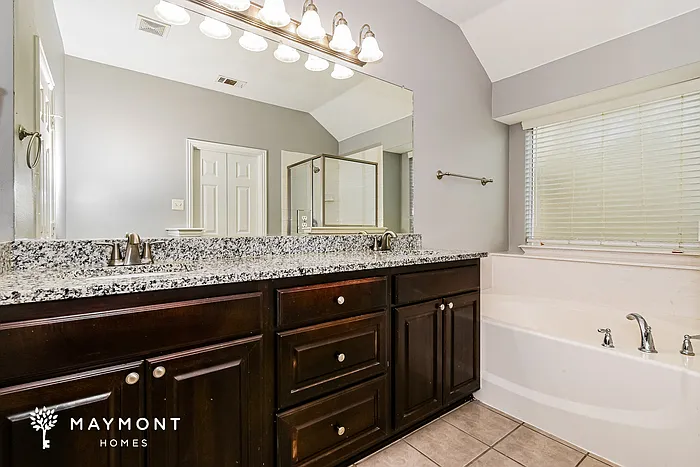 610 Fox Glen Dr — Photo 9
