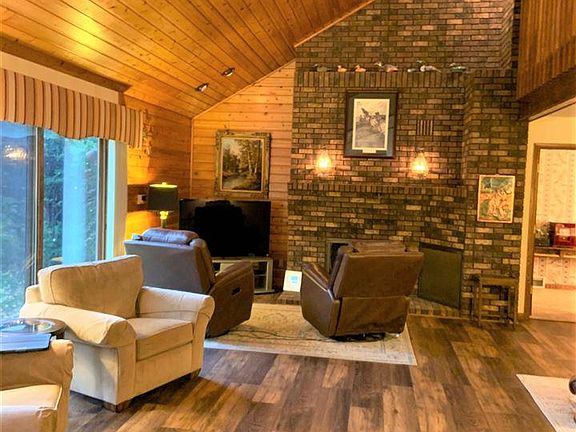 4th image of 149856 Wineberry Ln