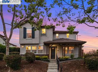 586 Dutch Elm Dr, Hercules, CA 94547