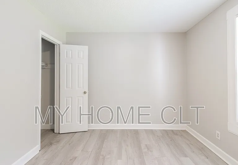 2517 Hemphill St #2 — Photo 6