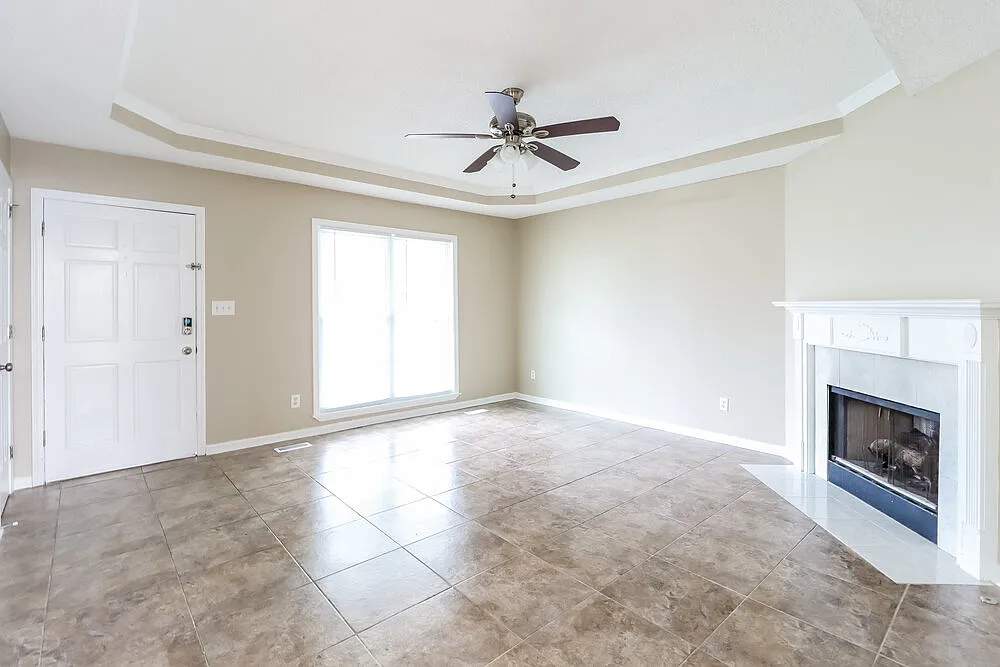 3 bed, 2.0 bath, 1253 sqft, $1,750 — Photo 3