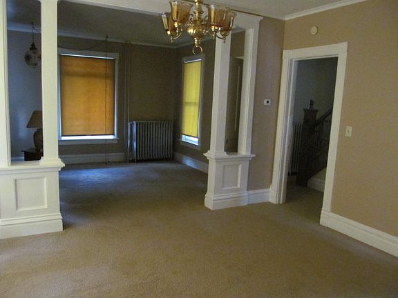 Formal Dining Rm
