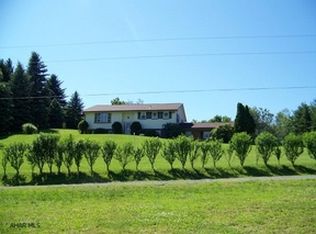 171 Slate Hill Rd, Hollidaysburg, PA 16648