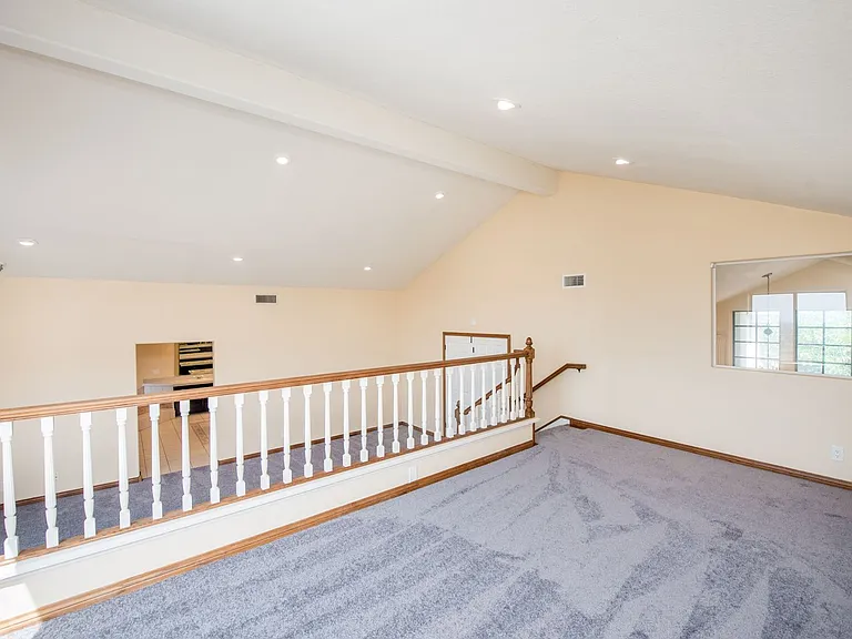2274 N Rockridge Pl — Photo 33