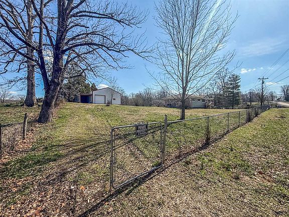 4th image of 6000 Barren River Rd