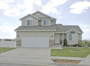 1148 E 6000 S, South Ogden, UT 84405
