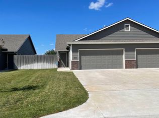 434-436 S Longbranch Dr, Maize, KS 67101