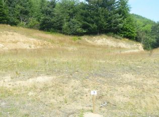 430 Providence Dr, Reedsport, OR 97467