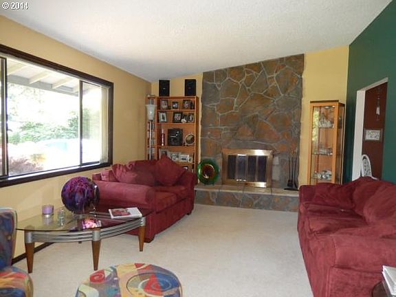 4th image of 7100 NE 73rd St