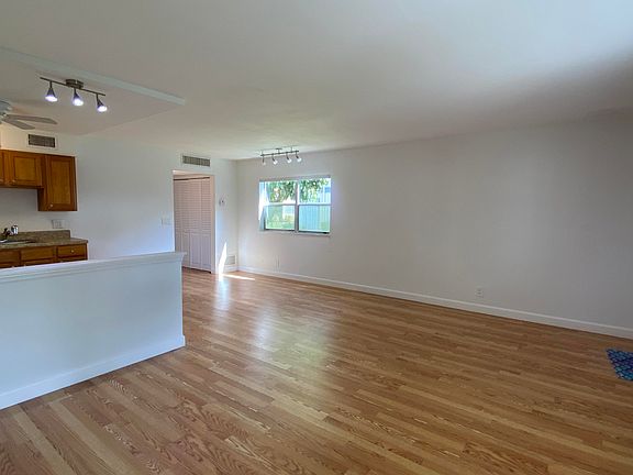 2nd image of 683 Brittany Park #O