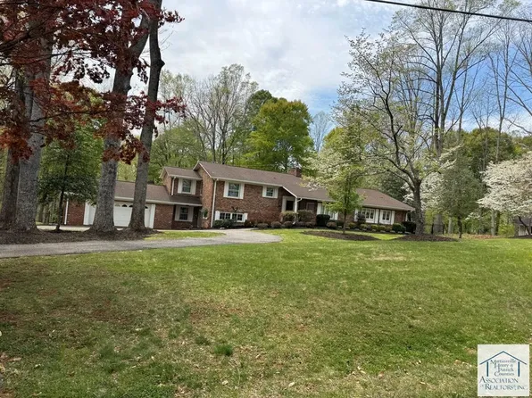 140 Leatherwood Cir, Martinsville, VA 24112