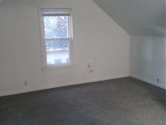 5th image of 5304 Staunton Ave SE