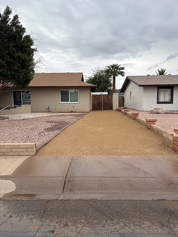 4 bed, 1850 sqft, $2,600 — Photo 1