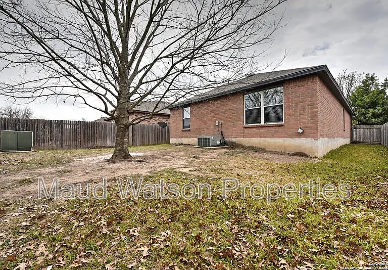 10727 N Shaenridge — Photo 19