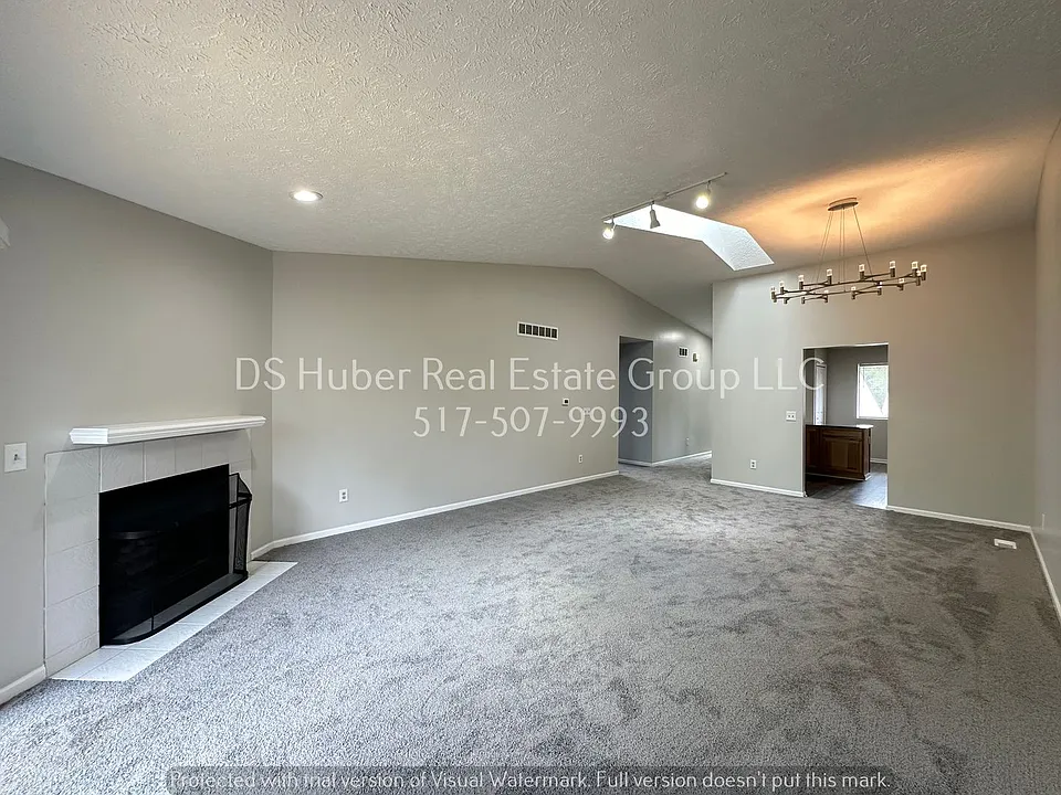 2349 Coyote Creek Dr