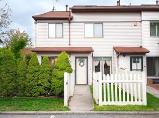 42 Selvin Loop, Staten Island, NY 10303
