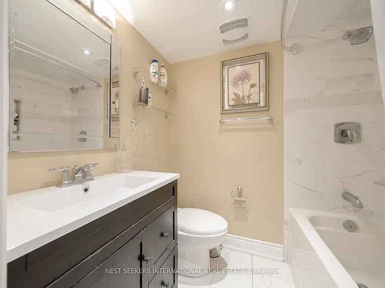 963 Avenue Rd #7 — Photo 10