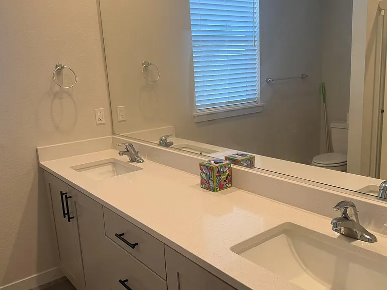 2605 Rockrose Ln — Photo 8