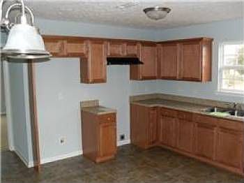 5th image of 105 Briar Patch Dr
