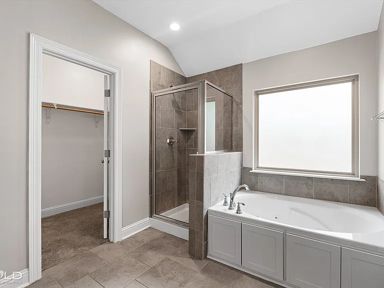 3351 Grand Lake Dr — Photo 22