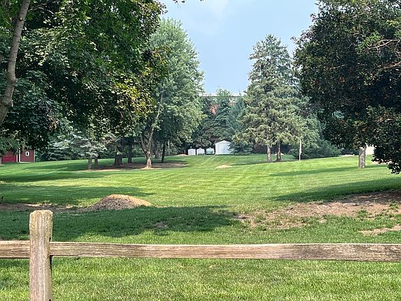2nd image of 3S631 West Ave Lot 2